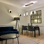 Alfred - Appart-hotel - - Centre Historique Aparthotel 4*