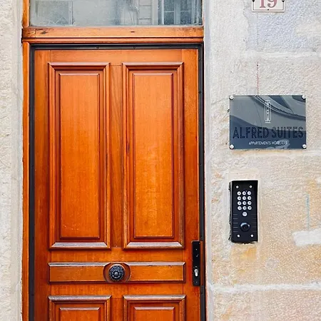 Alfred - Appart-hotel - - Centre Historique