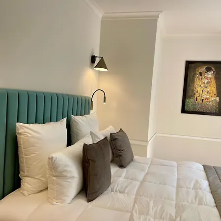 Alfred - Appart-hotel - - Centre Historique 4* Dijon