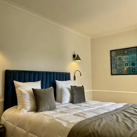 Alfred - Appart-hotel - - Centre Historique 4* Dijon