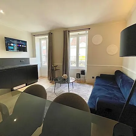 Alfred - Appart-hotel - - Centre Historique Ξενοδοχείο με διαμερίσματα