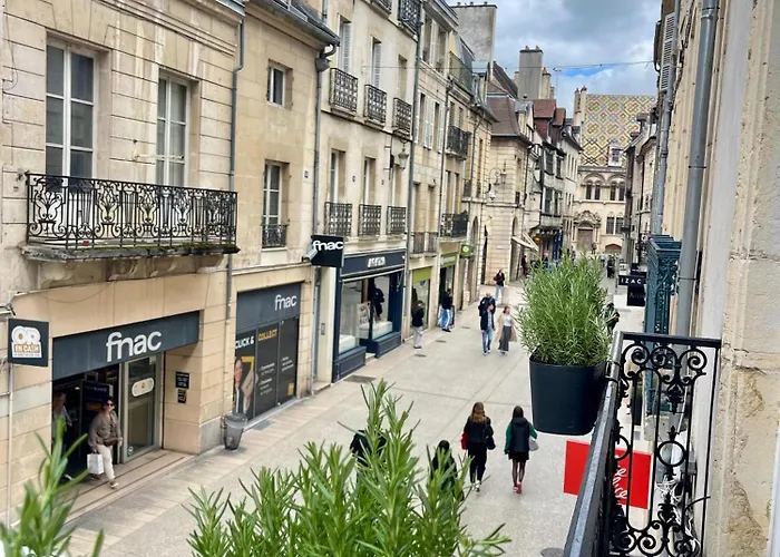 Alfred - Appart-hotel - - Centre Historique Dijon