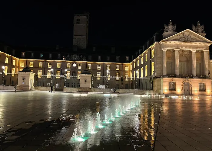 Alfred - Appart-hotel - - Centre Historique Dijon