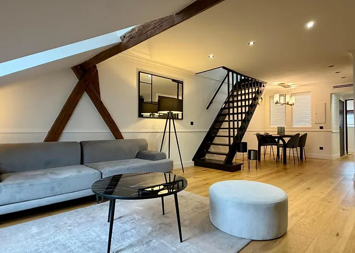 Alfred - Appart-hotel - - Centre Historique 4*